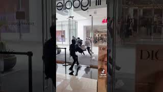 Gucci Store Robbed by gang in California