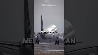 AJAIB !! Pilot Terhisap Keluar Jendela Pesawat Tapi Selamat #shorts #aviation