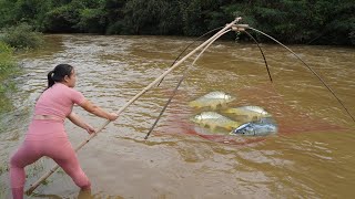 FULLVIDEO 30 DAYS .Harvesting Fish - cast net fishing video to catch many big fish, Fishing