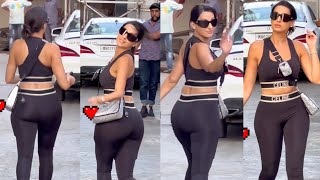 Haye Garmi 🔥 nora fatehi hot Actress flaunts her huge boombastic figure as she spotted in the city