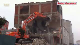 EXCAVATORS AND OTHER MACHINES FOR MASSIVE DISMANTLING