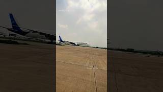 kuwait Flight #kuwait #dubaiairportهاشتاقات_انستقرام_أبو_ظبى #takeoff #taxiway #dhaka #airport