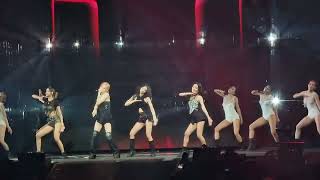 블랙핑크 (BLACKPINK) 'Shut Down' stage Born Pink Tour in MELBOURNE full fancam