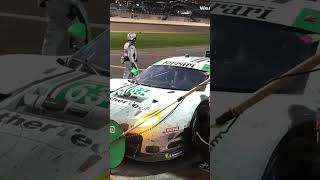 Ferrari 488 GT3 quick pit tire change and fueling. #garageriot #cars #ferrari #ferrari488