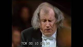 Grigory Sokolov - Rachmaninoff Piano Concerto No.2 in C minor, Op.18 - Video 1993