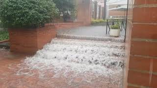 Fuerte lluvia en Universidad El Bosque Bogotá