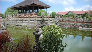 Visit Klungkung Palace, Semarapura, Capital of the Klungkung Regency kabupaten on Bali, Indonesia