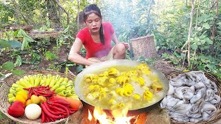 Octopus cooking recipes using easy ingredient Cooking for lunch - Octopus eating Video