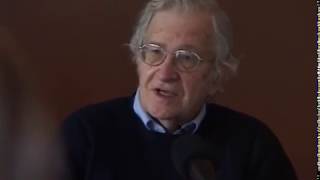 Noam Chomsky ** Disconnect of Left Intellectuals from Working People