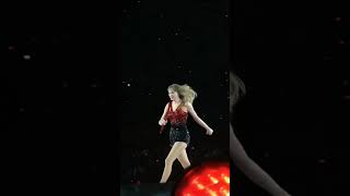 Taylor Swift #betashorts #american #singersongwriter #taylorswift #theerastour #concert #lover #red