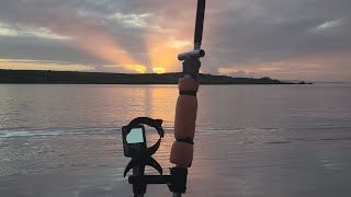 Beach Metal Detecting #metaldetecting