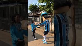 EMOCIONANTE 🇪🇪Juntos, Grêmio segue auxiliando as famílias do entorno da Arena atingidas na enchente