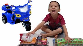 Bermain Mobil-mobilan Anak Keren - Mainan Anak