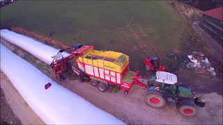 Siloschlauchpressen im Berggebiet | Maispressen | Pöttinger Ladewagen | Fendt