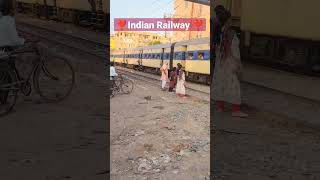 Plang Sagwan Ke #khesarilalyadav#bhojpuri#youtubeshorts#viral#reels#trending#shorts#railway#travel