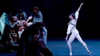 Conrad and Birbanto fight in Le Corsaire - Denys Cherevychko