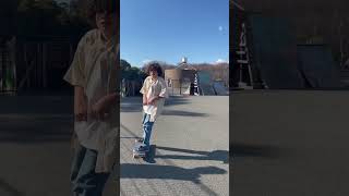 🥶🧣 #shorts #skateboard #skate #ollie #miniramp #subscribe 🙏#youtubeshorts