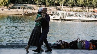 Wet Walks of Cooldown Paris in Summer heat & passion