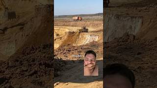 Разогнавшись съехал со скалы #спецтехника #truck #youtubeshorts #камаз #tractor #бульдозер #shorts