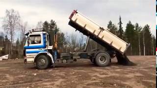 Scania P92M unload gravel