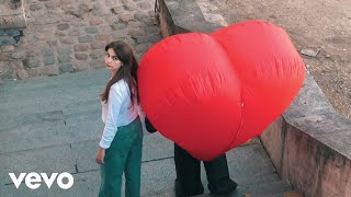 Adèle Castillon - C'est drôle (Clip officiel)