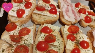 Come usare il pane raffermo: 2 tipi di crostoni con una sola infornata!