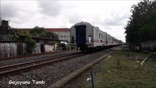 Tiga KA Tambahan di Overpass Manahan