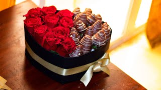 CAJA DE REGALO CON FLORES Y CHOCOLATES - DETALLES AMOR Y AMISTAD.