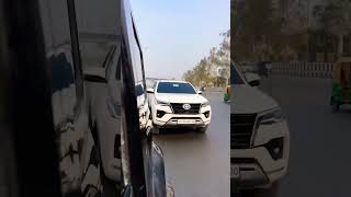 Fortuner Legender Driving like a king on highway #trending #trendingshorts #shortsfeed