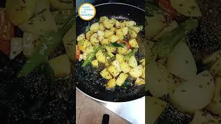 Farah Khan Special Peela Aloo recipe / aloo recipe #shorts #short #shortvideo