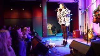 James Bay "Let It Go" Live Cover by Gabrielle Ross on tour with Kate Voegele and Tyler Hilton