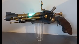 Custom steampunk raygun, sleek as funk!