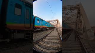 #22919 HUMSAFAR EXPRESS CHENNAI 🔄 AHMEDABAD #travel #indianrailways #trend #train#trendingvideo#loco