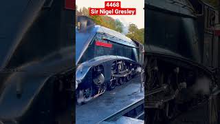 4498 Nigel Gresley #locomotive #trainvideo #trains #trainspotting #steamlocomotive #trains