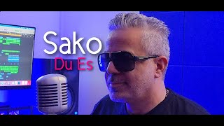 "Du Es" - Sako