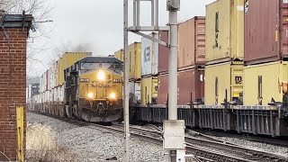 The Meeting of Two Intermodals! CSX I009 & I104 / Weedsport, NY (3/3/24)