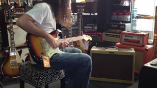 Fender American Vintage '59 Stratocaster Fender Blues Deluxe Reissue Combo