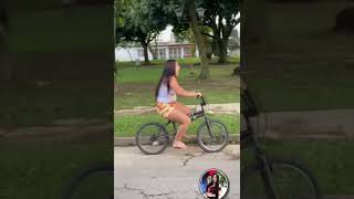 La bicicleta sorpresa ( broma ) 🤣 #shorts  #viral #prank #bromas