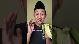 Tutorial memakan pisang yang benar . Banyak yang tidak tau ternyata