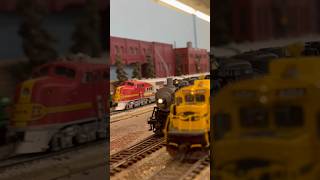 Model Trains Galore! Lots of Little HO Scale Trains! Milwaukee Road, ATSF, SP and More!