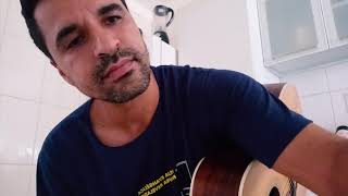 As vezes tenho a senssação de estar cantando aos pés das ouvidos de Deus !!!