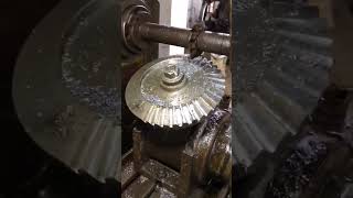 bevel gear cutting on milling  machine #shorts