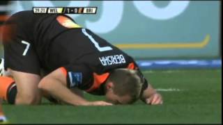 Wellington Phoenix 1-1 Brisbane Roar - Kiwis and champions draw2097