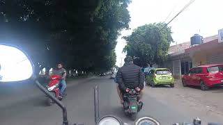 Se me borro la raya por ir sentado Dos Horas Manejando Moto.