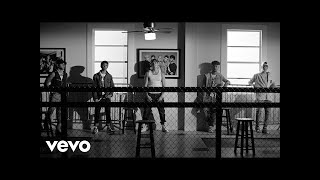 Tan enamorado--CNCO