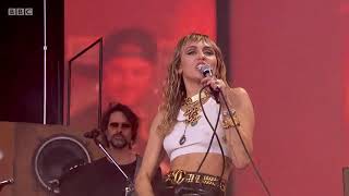 Miley Cyrus - Mother's Daughter (Glastonbury 2019)