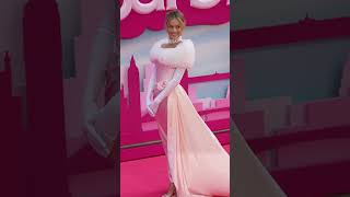 Margot Robbie arrives on the pink carpet in London