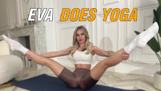 Flex and Flow! 🔥 Eva's Stretching Guide.  #yoga #stretching #leggings