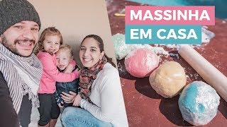 Como fazer Massinha Caseira Colorida - Simples e Fácil