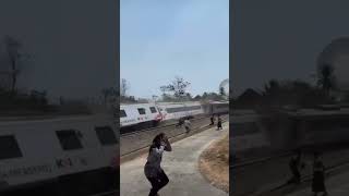 Ngeri!!! Prakkk!!! Wilis menyambar Semeru #shorts#viral#video#keren#kereta#keretaapi